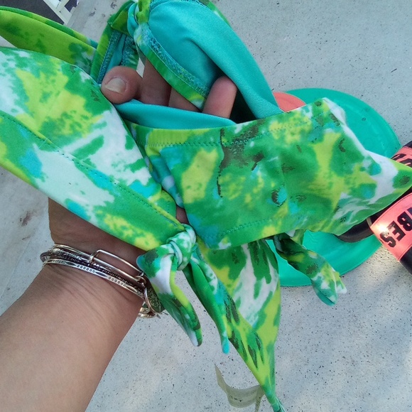 Victoria's Secret Neon Yellow Green Blue Bikini - Picture 8 of 16